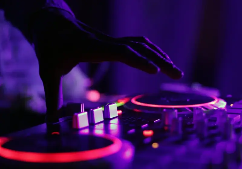DJ-Pult Pixel Luck Haven